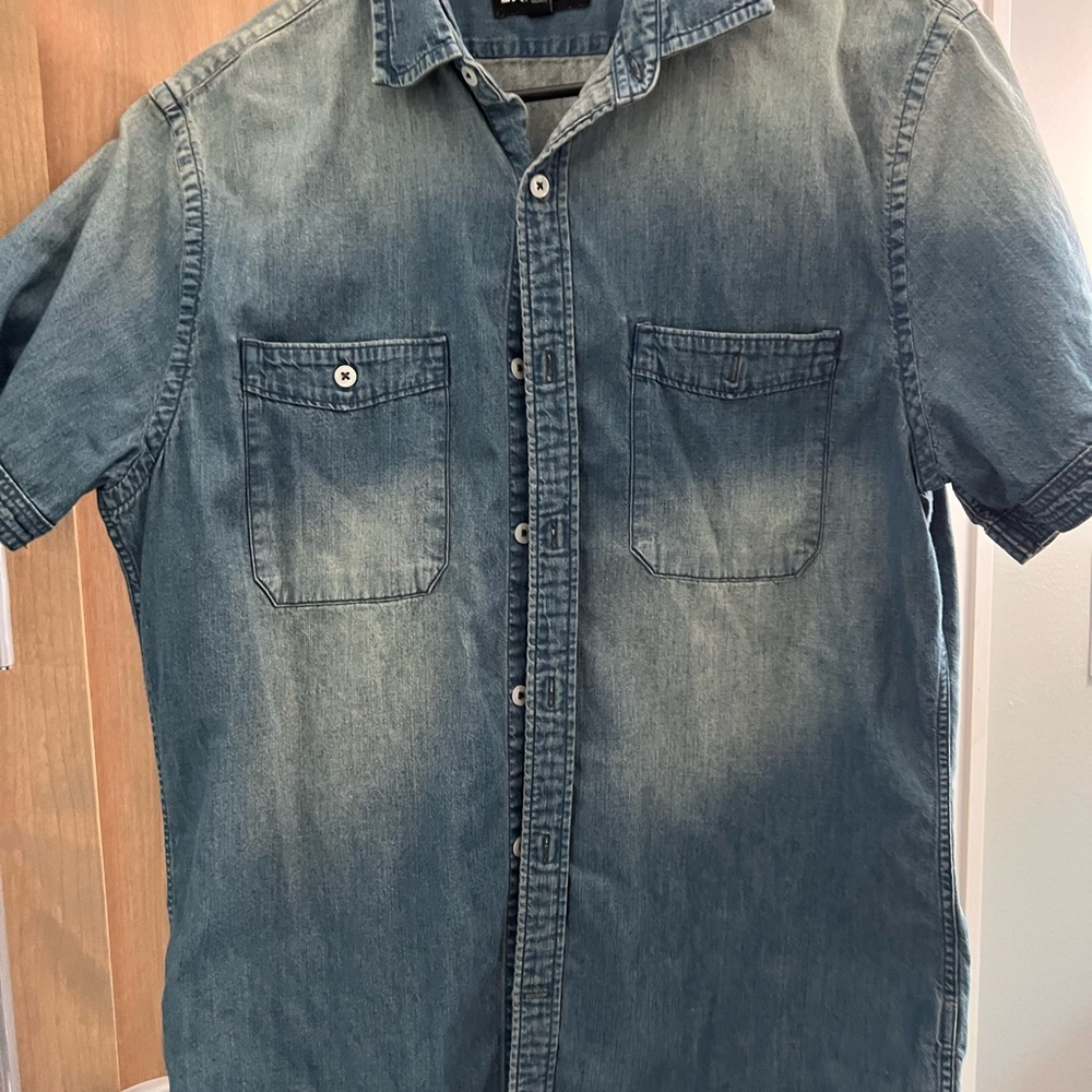 Express Men's Blue Denim Short Sleeve Shirt Size M